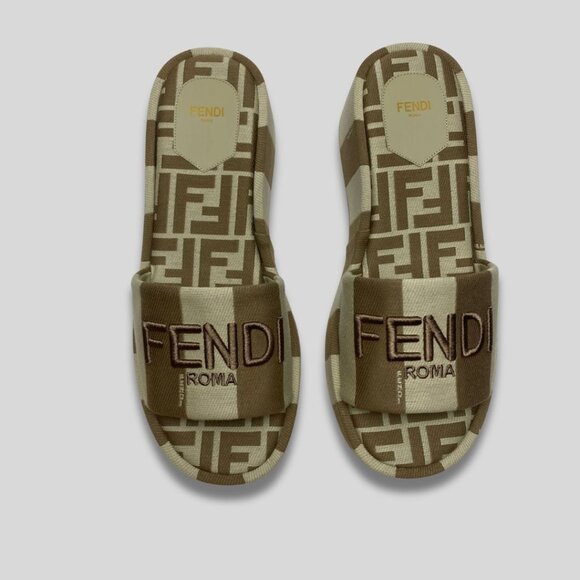 FENDI Sunshine Dove gray denim-effect jacquard flatform slides Size 9.5 - Picture 1 of 10